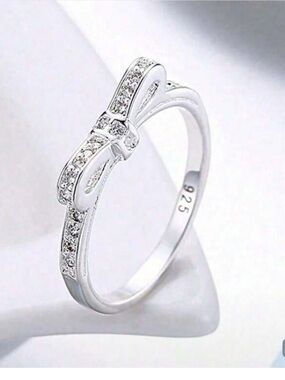 Sterling 925 Bow Ring CZ 7